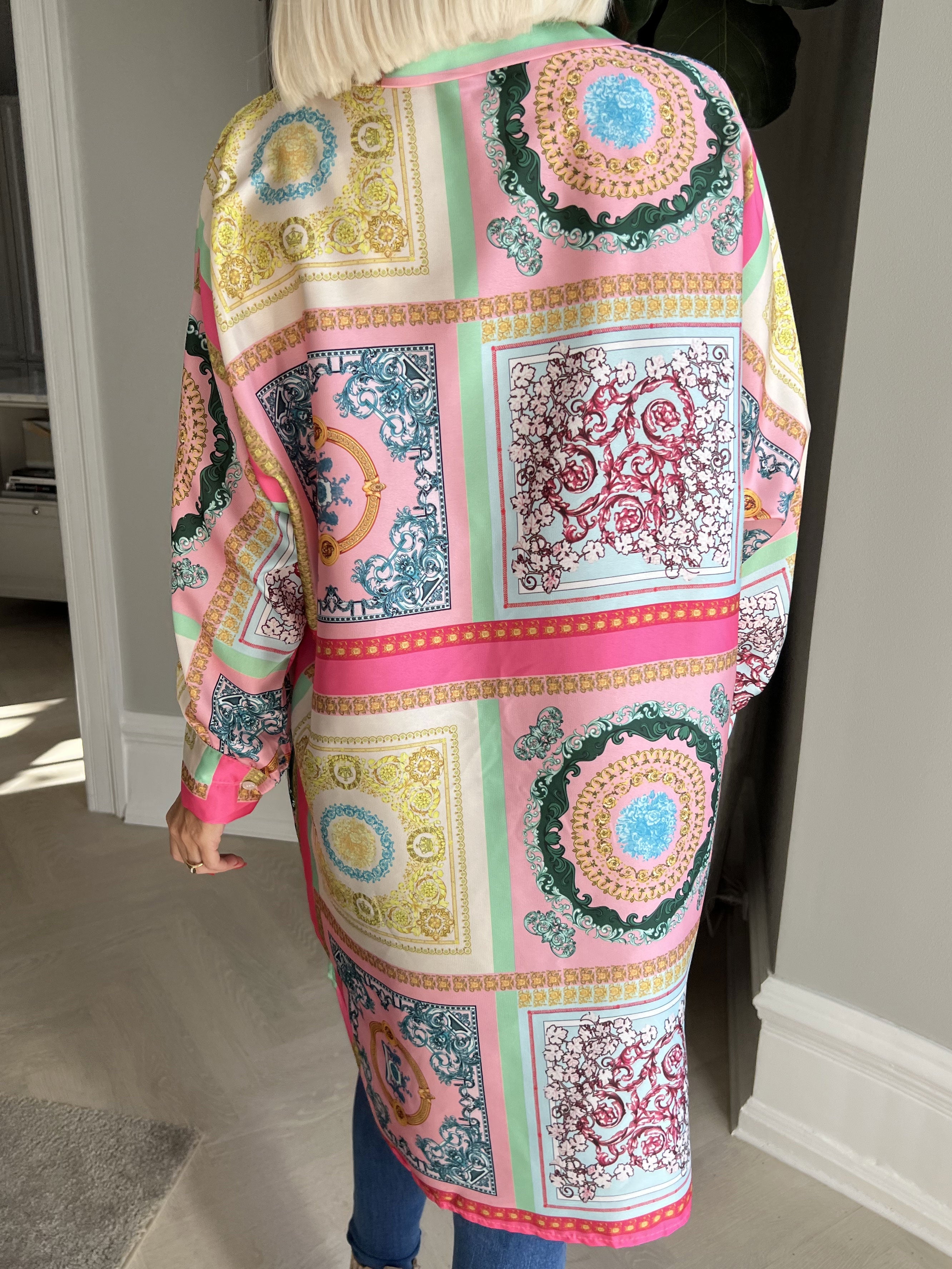 Donna - Färgglad mönstrad skjorta i silkeslook